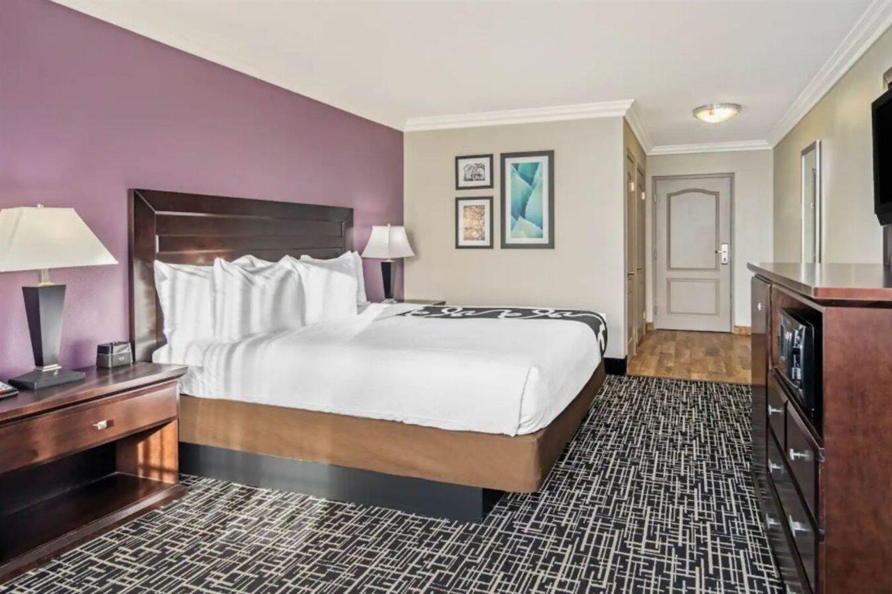 La Quinta By Wyndham Temecula Hotel Bagian luar foto