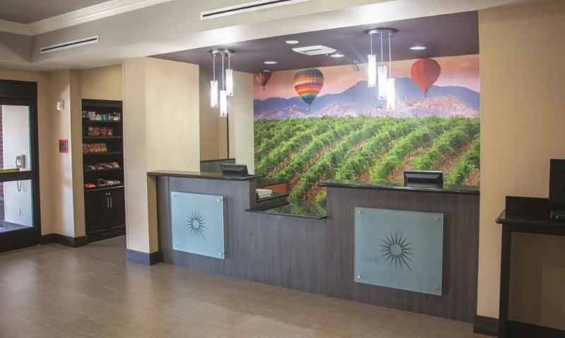 La Quinta By Wyndham Temecula Hotel Bagian luar foto